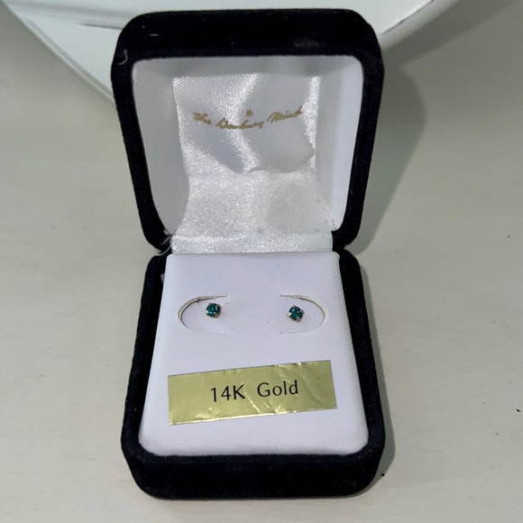 Infant Emerald Stud Earrings - Picture 1 of 7